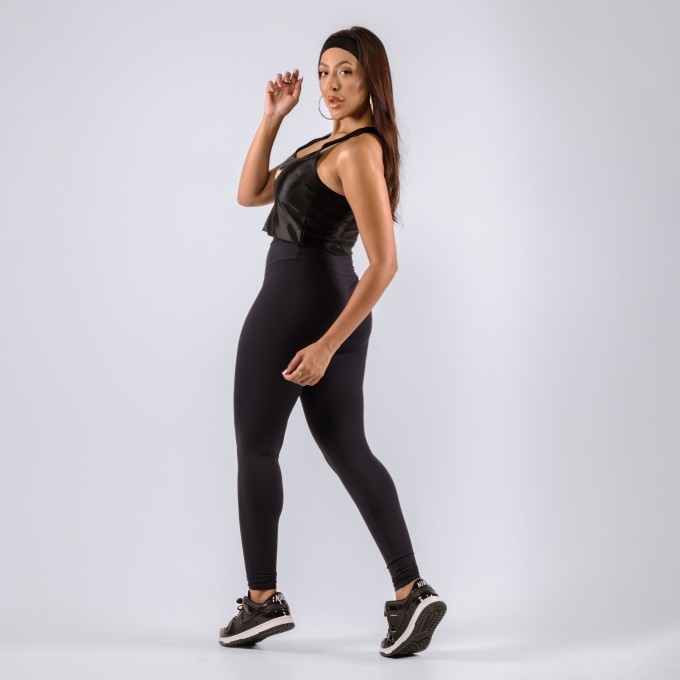 Regata Cropped Feminino Trash Brilhoso Preto