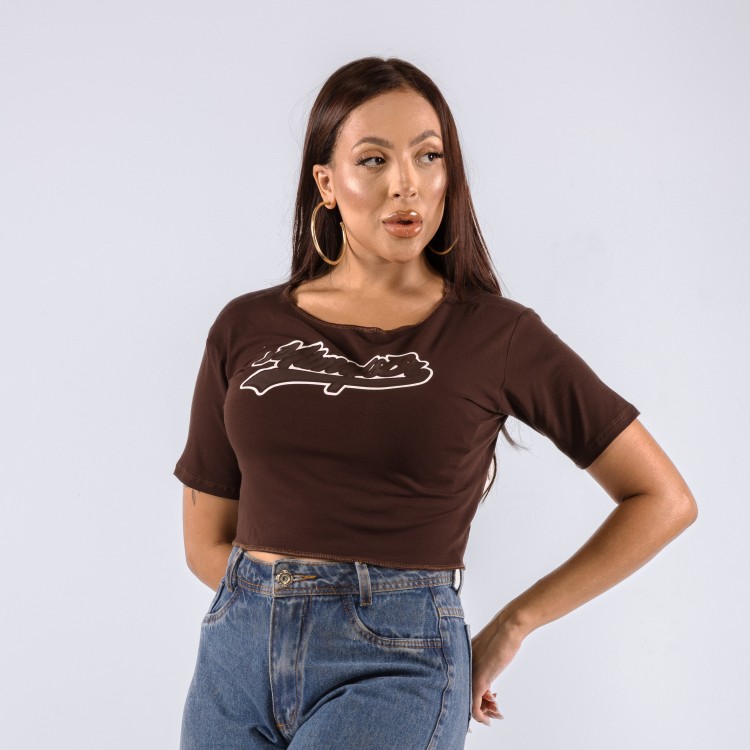Camiseta Cropped Feminina College Marrom
