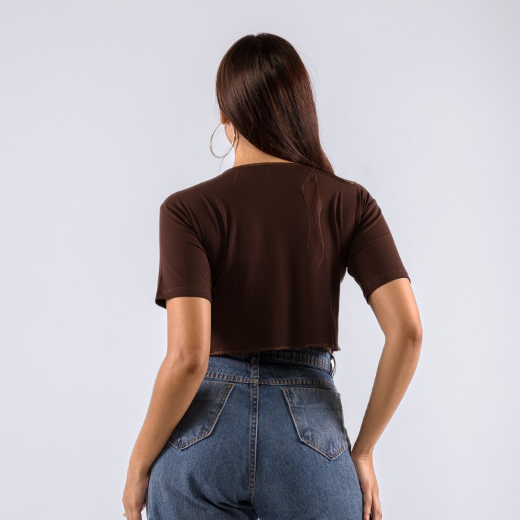 Camiseta Cropped Feminina College Marrom