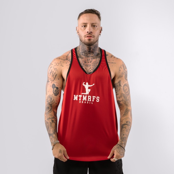 Regata Cavada Anatomic Dryfit Posing Vermelha