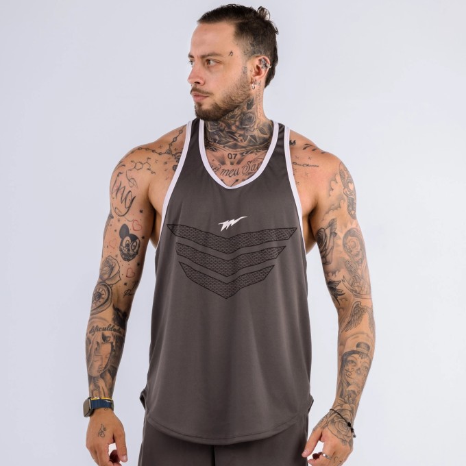 Regata Cavada Anatomic DryFit Siege Cinza Chumbo