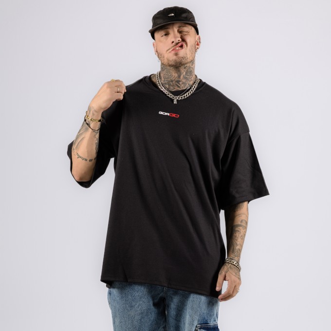 Camiseta Oversized A Boca Mente Preta