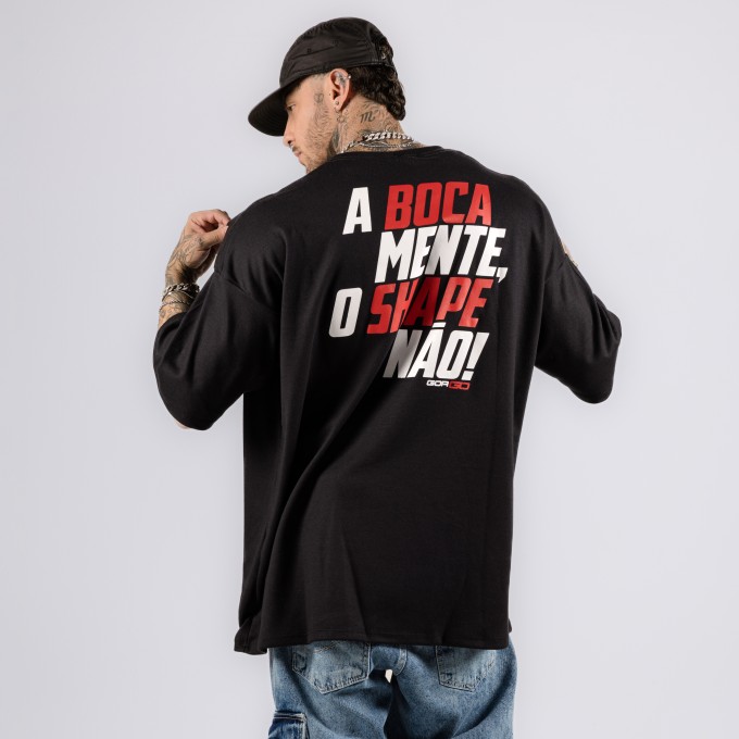 Camiseta Oversized A Boca Mente Preta