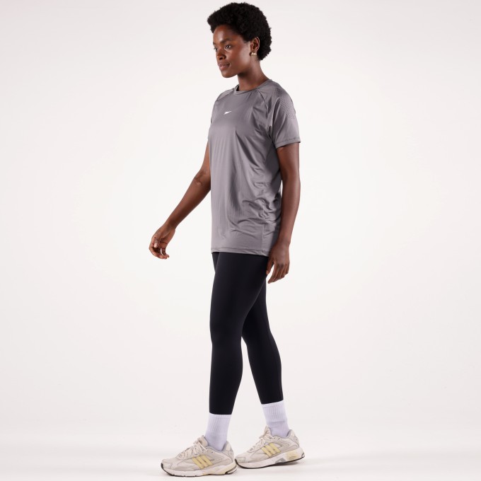 Camiseta Feminina Haglan DryForce DRAVEN Cinza Chumbo